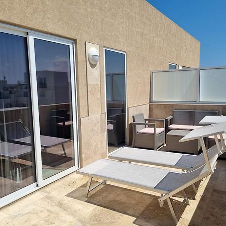 Central Apartments خليج سانت بول المظهر الخارجي الصورة