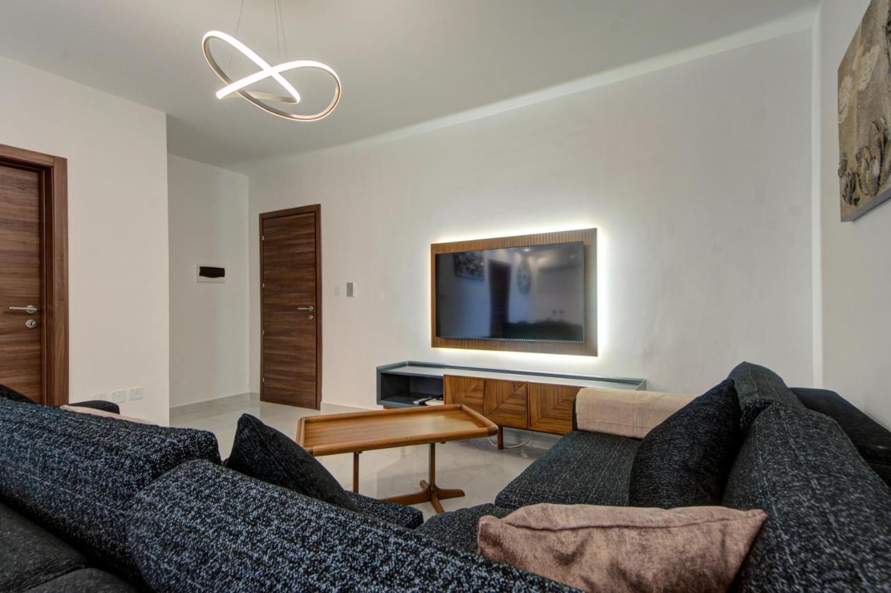 Central Apartments خليج سانت بول المظهر الخارجي الصورة