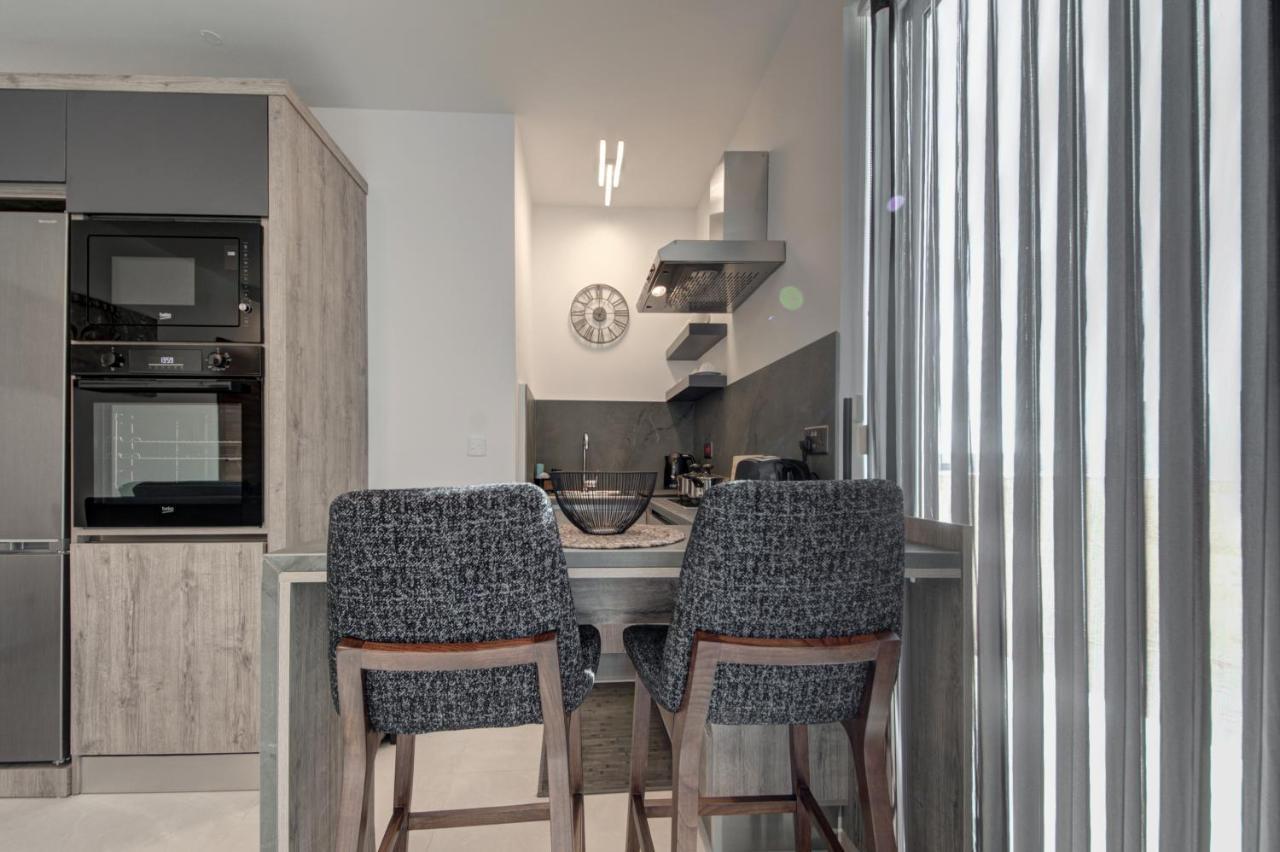 Central Apartments خليج سانت بول المظهر الخارجي الصورة