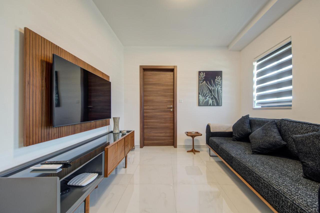 Central Apartments خليج سانت بول المظهر الخارجي الصورة