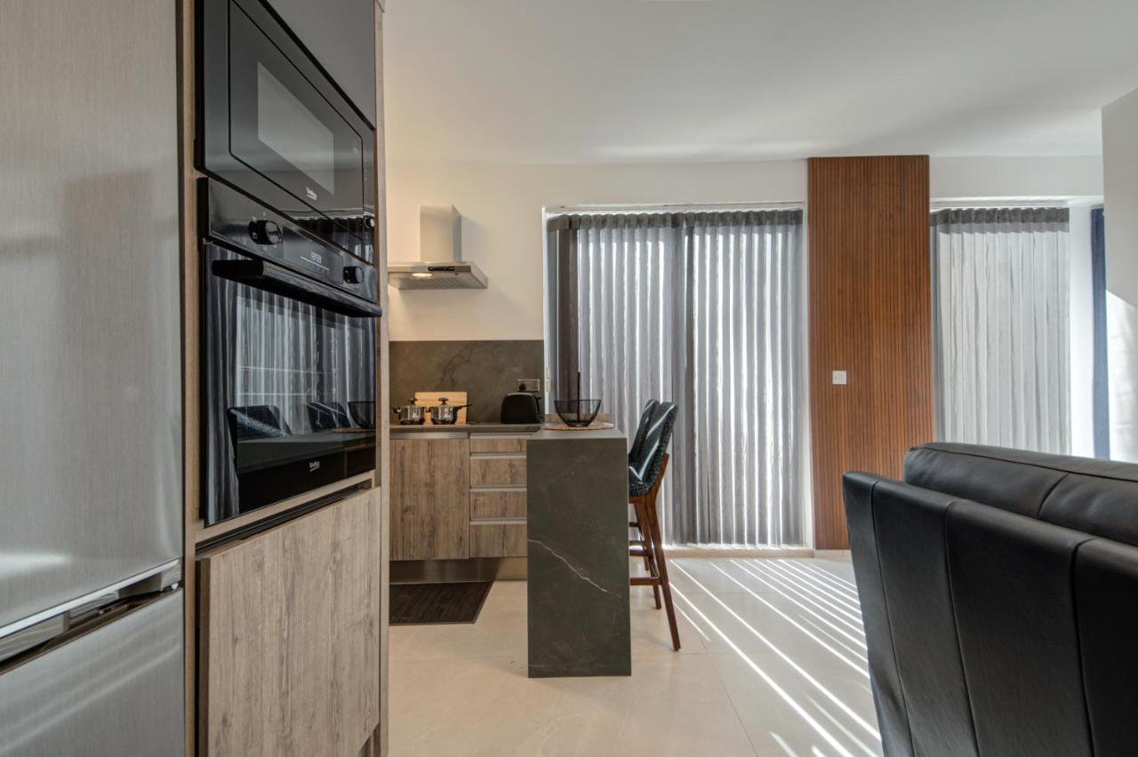 Central Apartments خليج سانت بول المظهر الخارجي الصورة