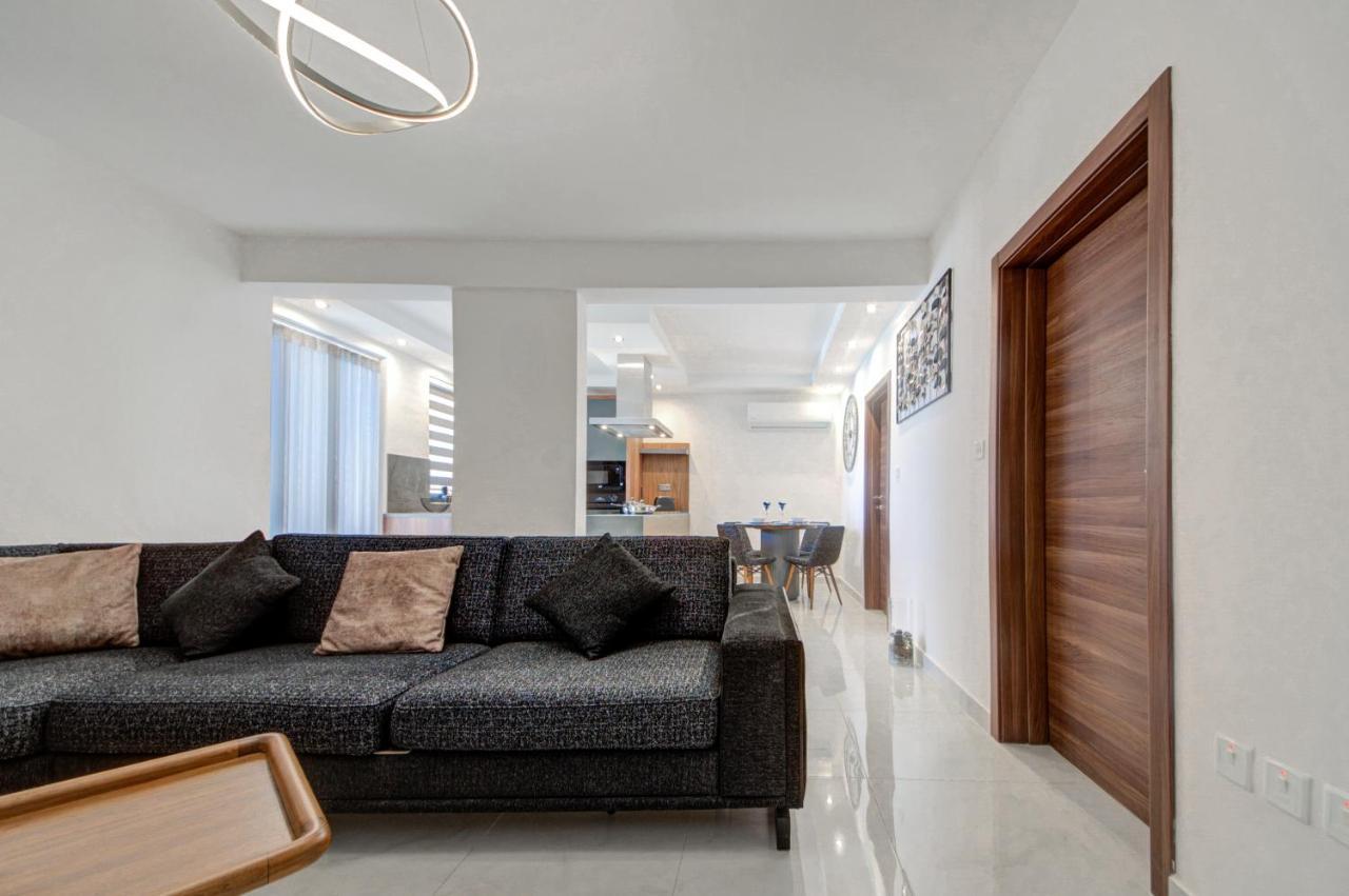 Central Apartments خليج سانت بول المظهر الخارجي الصورة