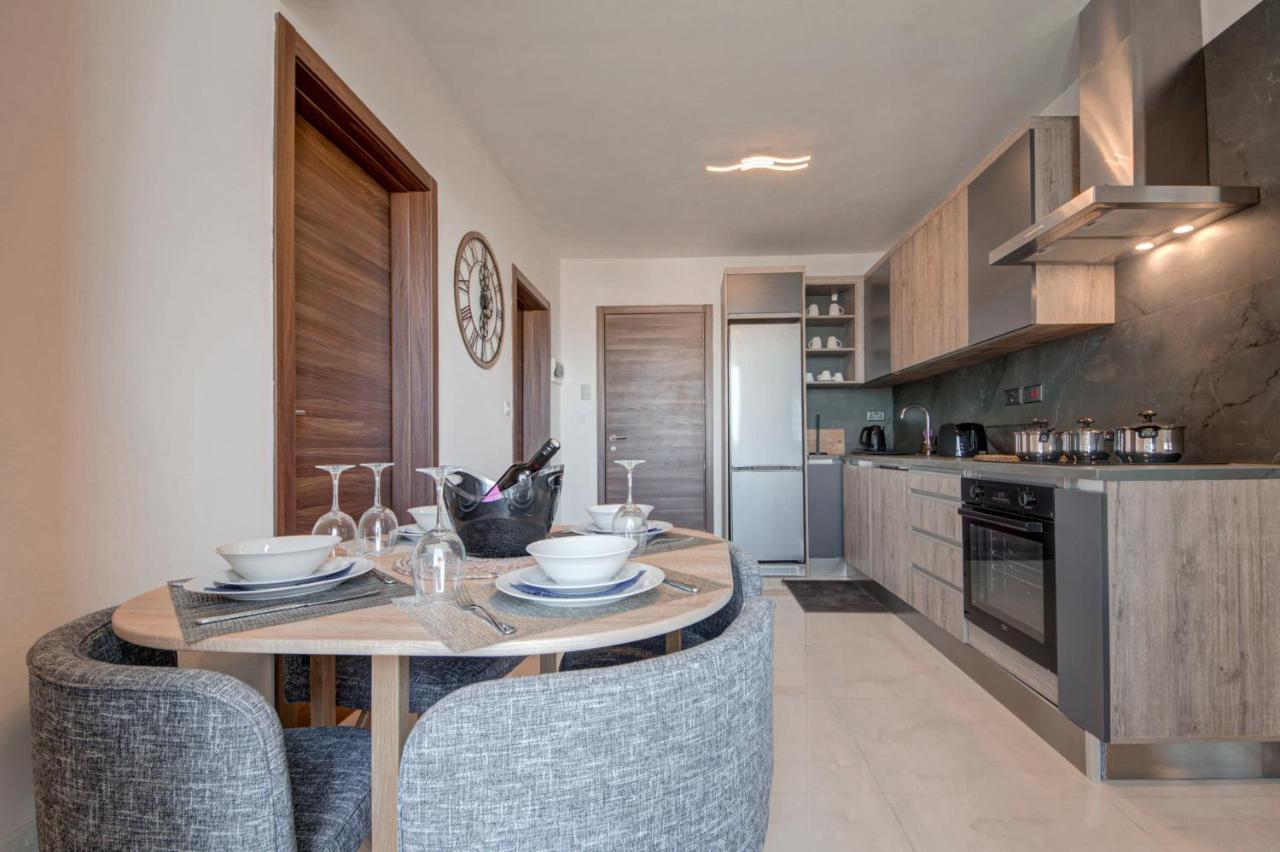Central Apartments خليج سانت بول المظهر الخارجي الصورة