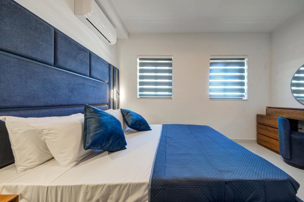 Central Apartments خليج سانت بول المظهر الخارجي الصورة