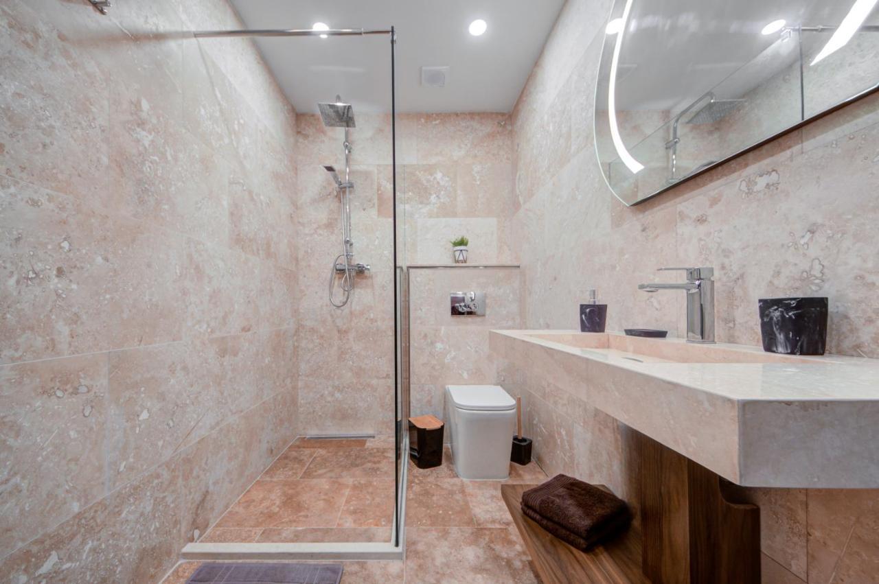 Central Apartments خليج سانت بول المظهر الخارجي الصورة
