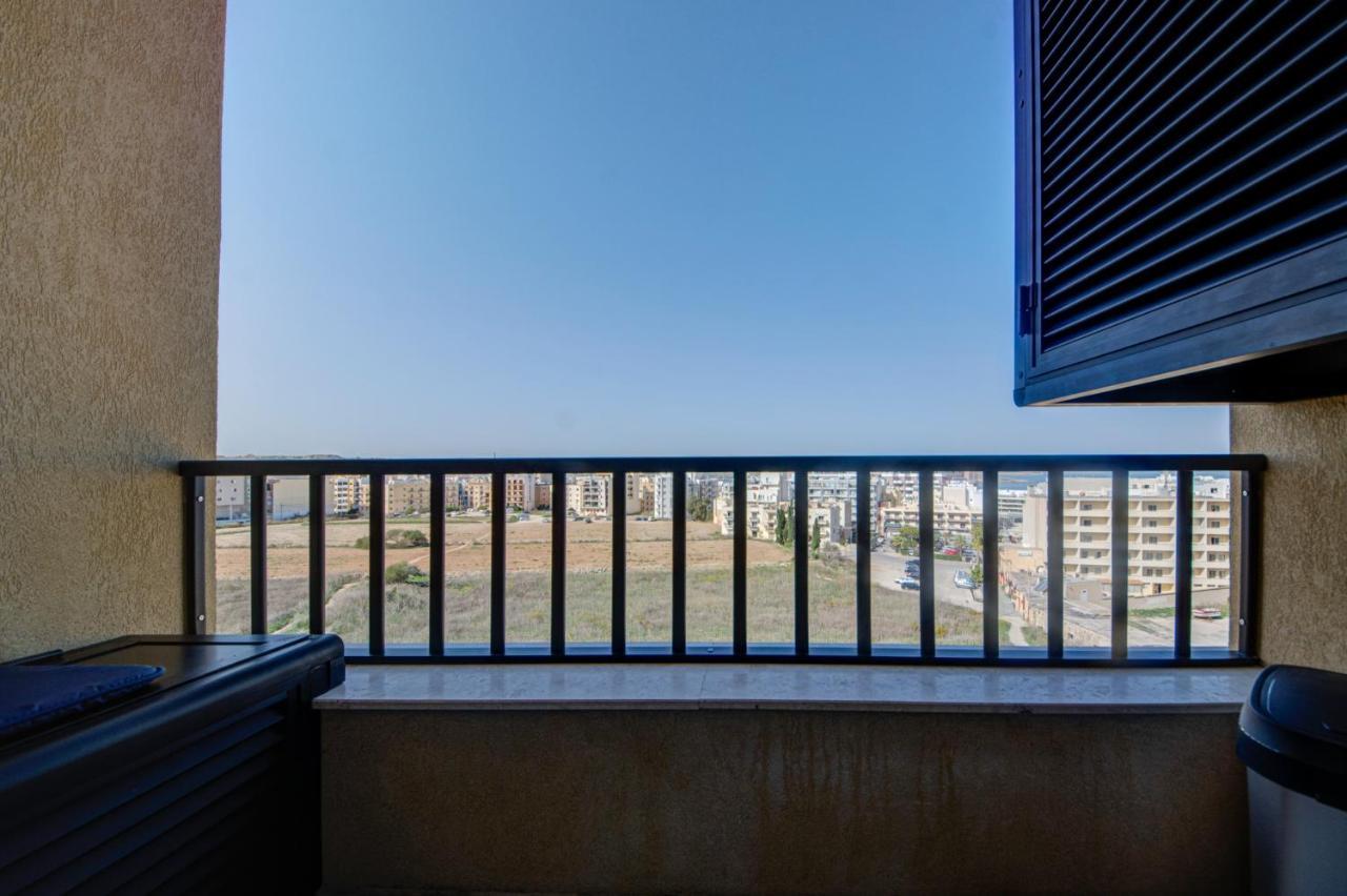 Central Apartments خليج سانت بول المظهر الخارجي الصورة